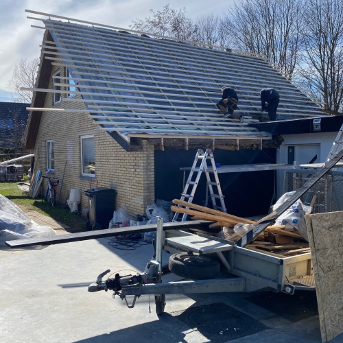 Tømrerarbejde i Hovedstaden – nyt tag i Måløv