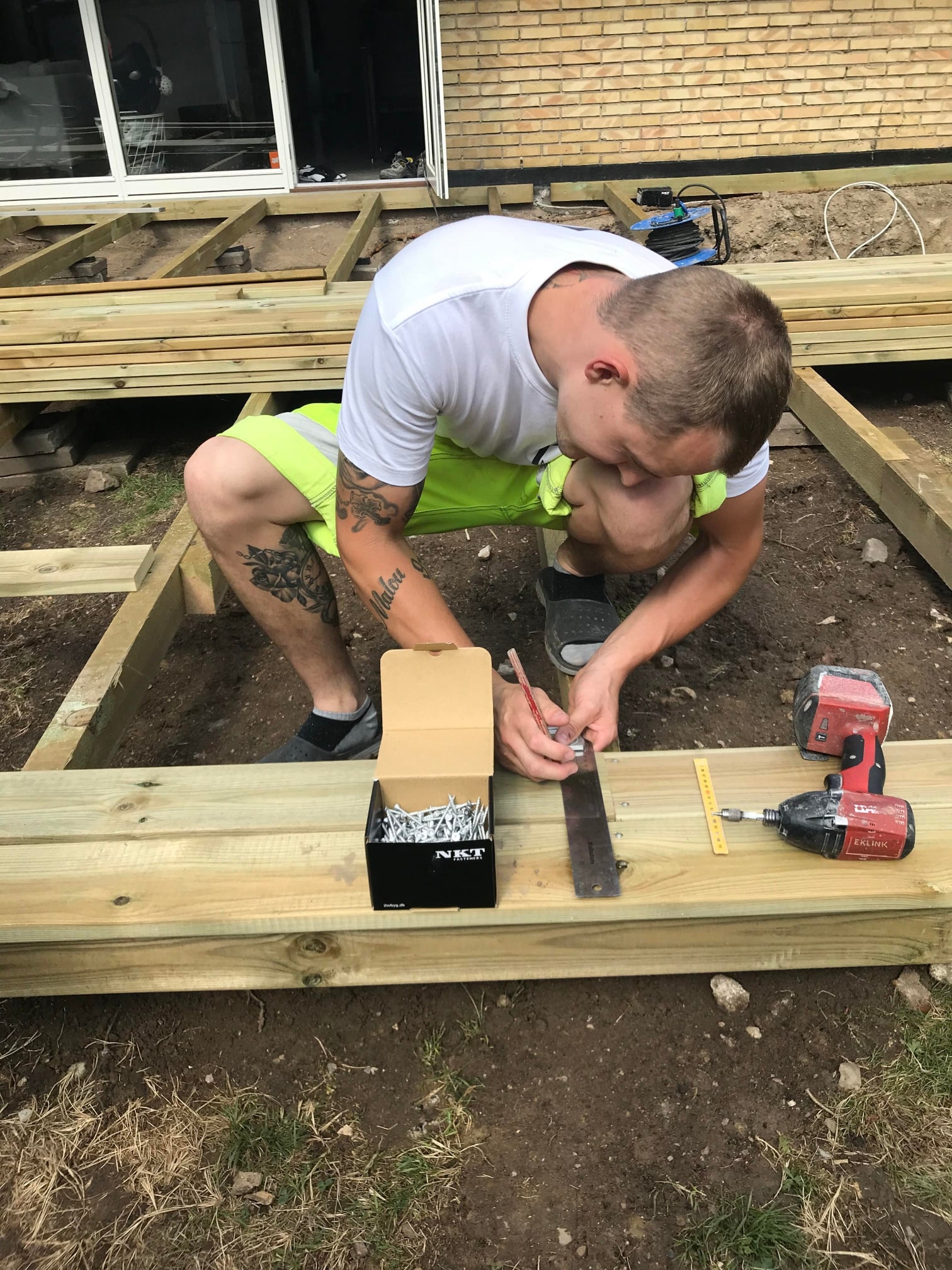 Tømrer til træterrasse i Måløv